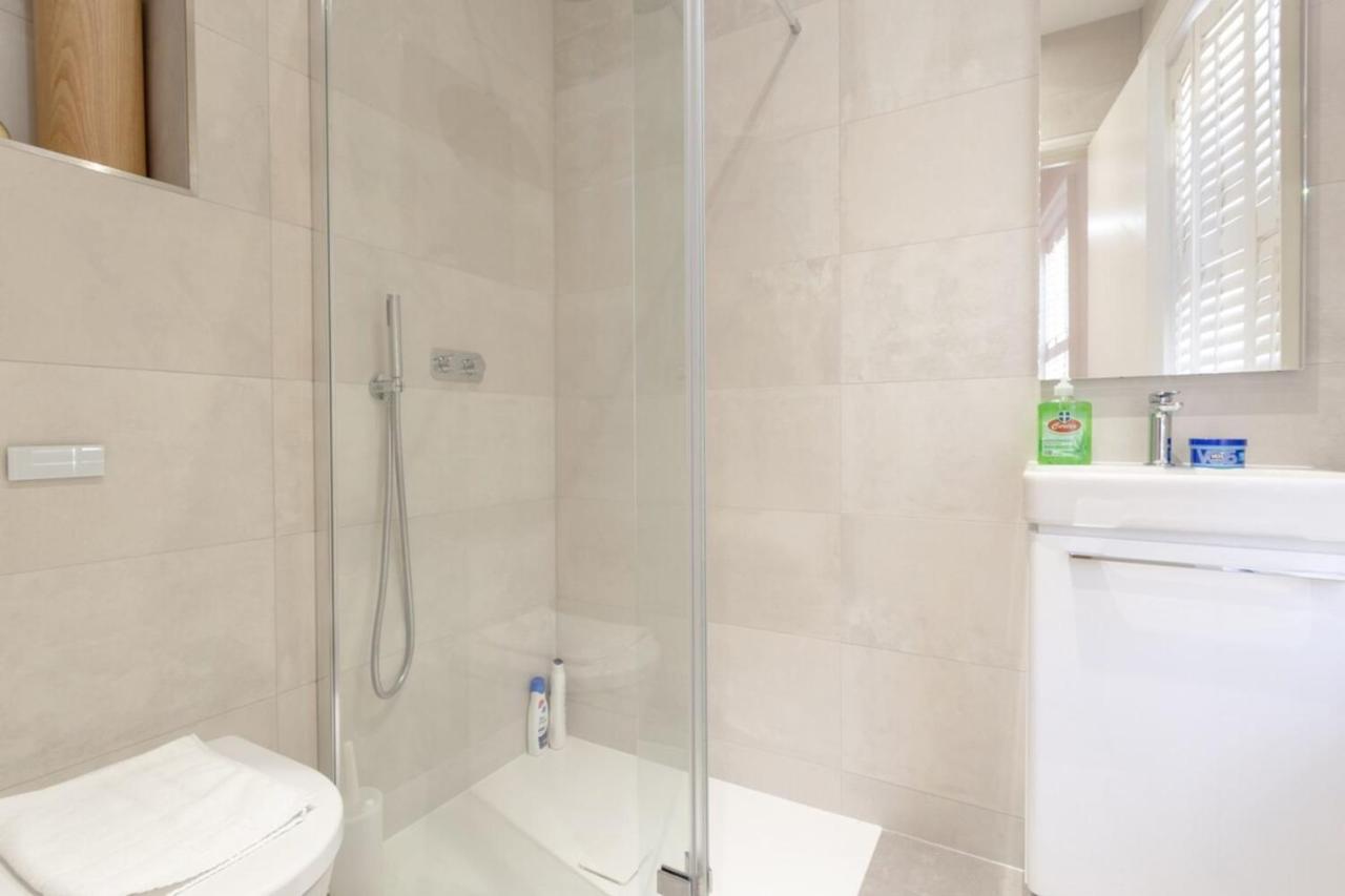 Fantastic 2 Bedroom Apartment In Central London Londres Exterior foto